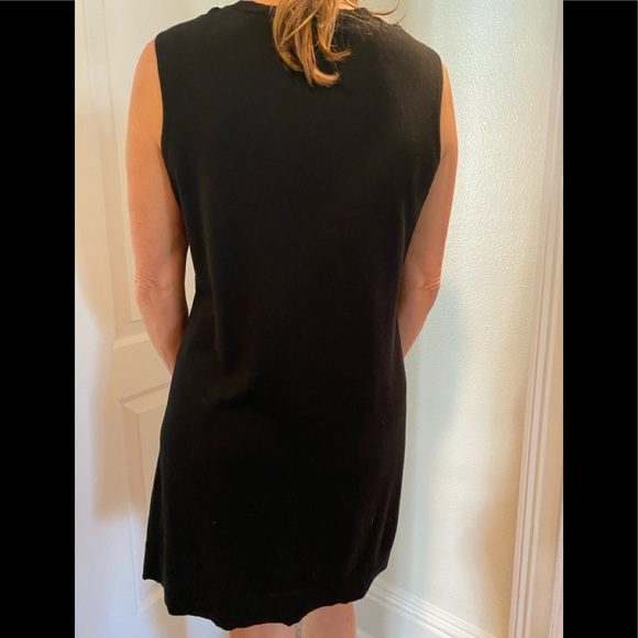 Black dress - Picture 2 of 4